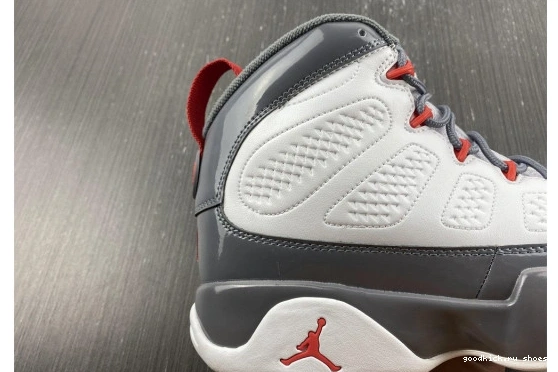 Jordan Fire Red Retro CT8019-162 9 CT8019-162 0505